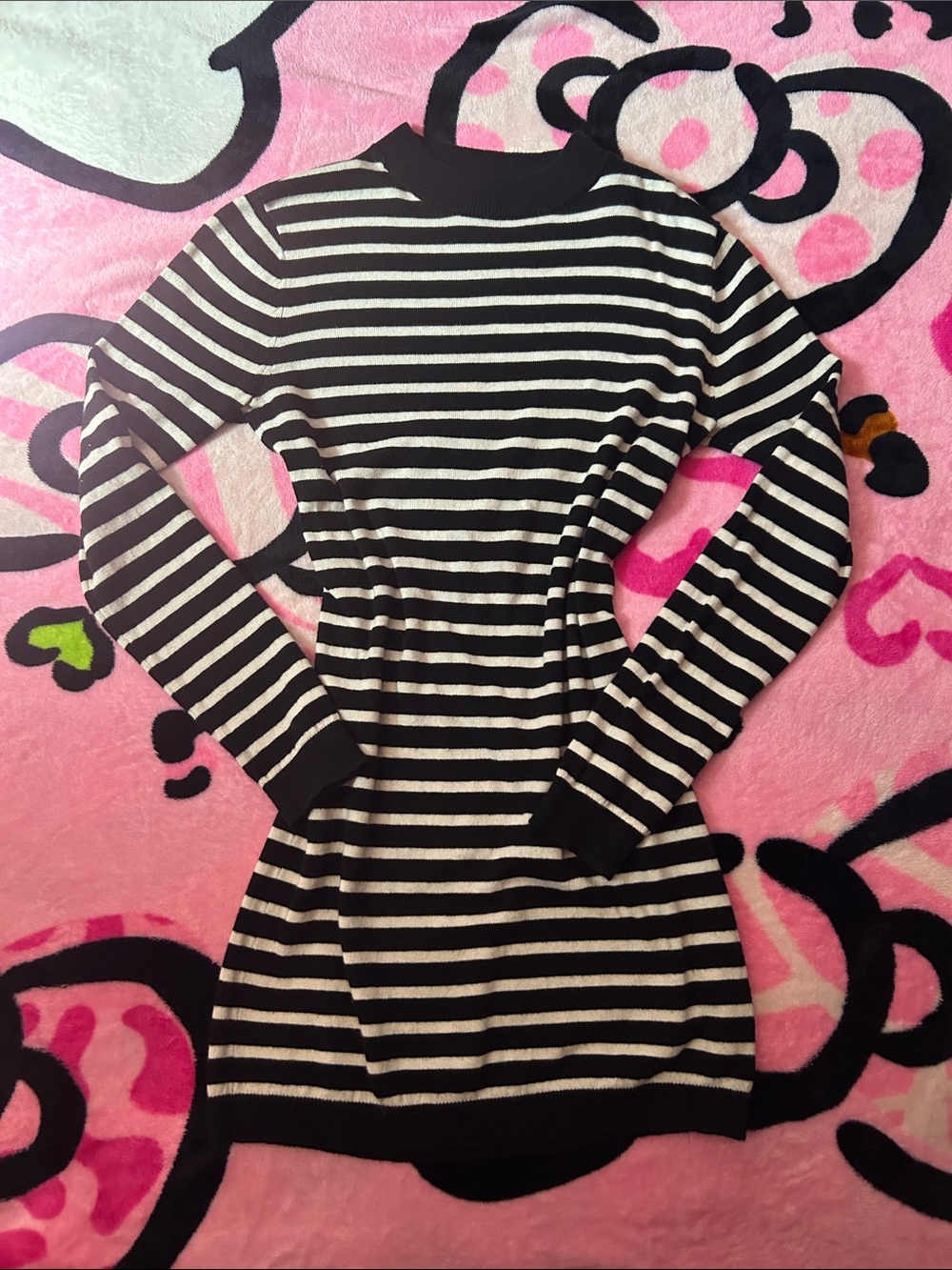 Forever 21 Black And White Striped Long Sleeved Dress